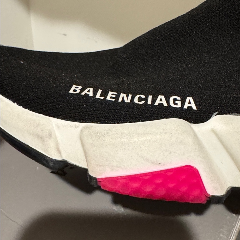 Balenciaga Women's Black and Pink ‘ Speed’ Trainers - Picture 11 of 17